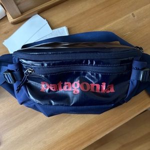 Patagonia Black Hole Waist Pack 5 L Navy Blue